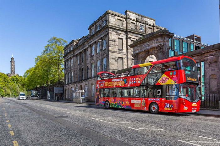 Edinburgh-04_P_129_d55a6ba3-3902-4002-b66e-6b0a53f83888-(1).jpg